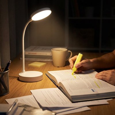 Lampe de bureau eclaire le bureau