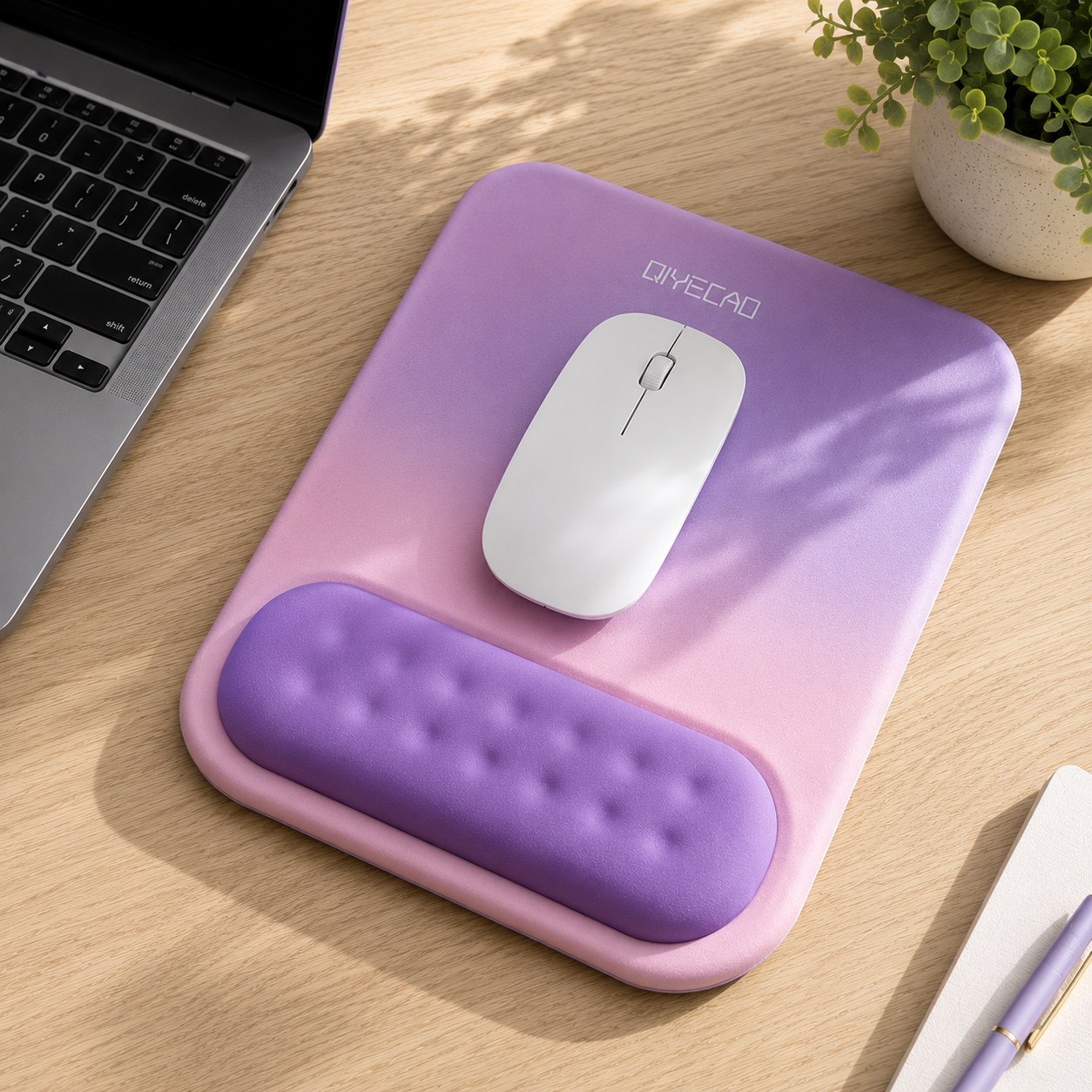 tapis de souris ergonomique violet et rose